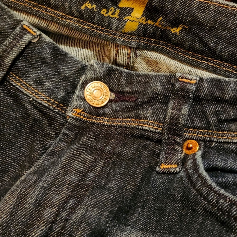 7 For all mankind woman's straight leg jeans mint condition.low low low rise